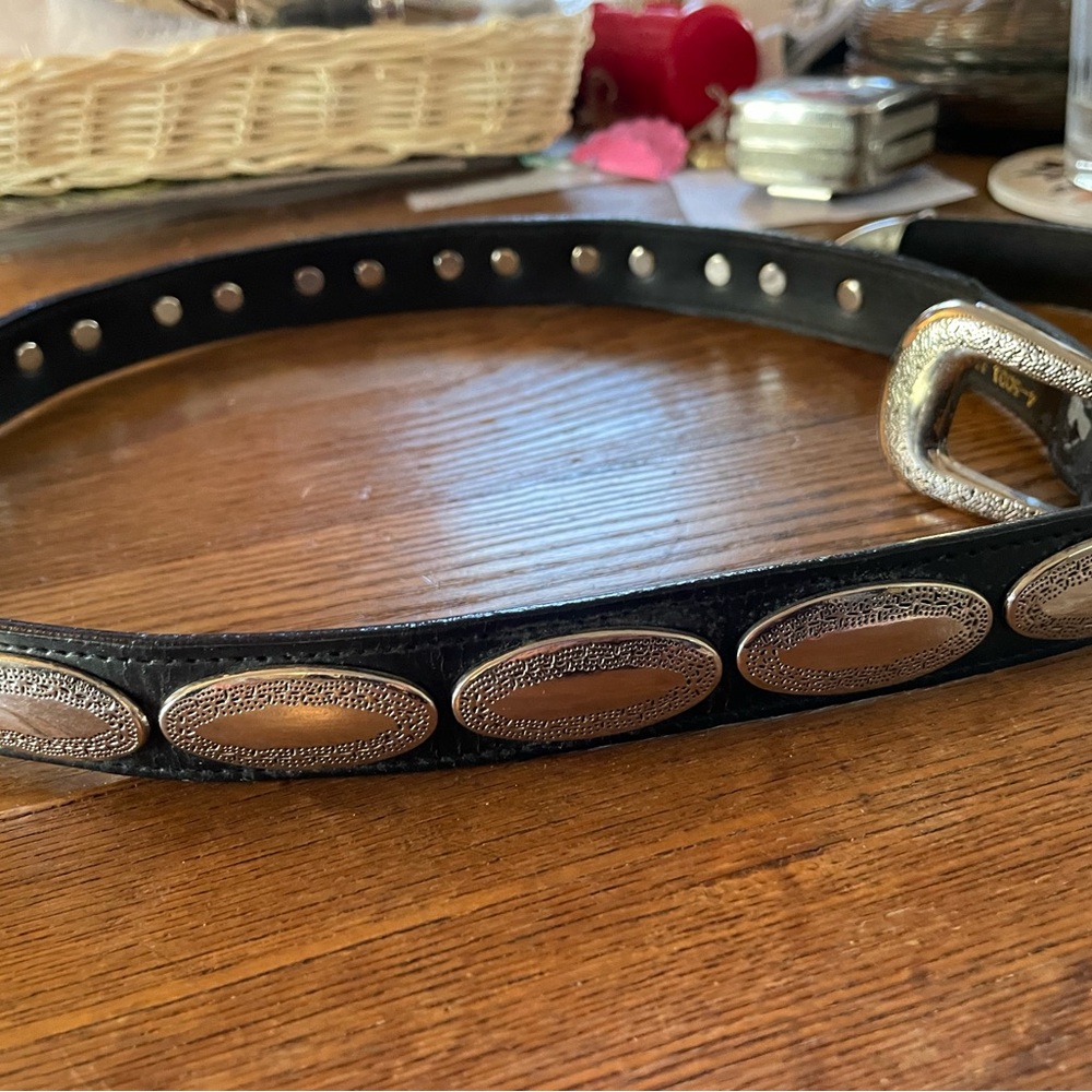 Black Captiva Conch Belt w Decorative Silver Buckle Size M 33”